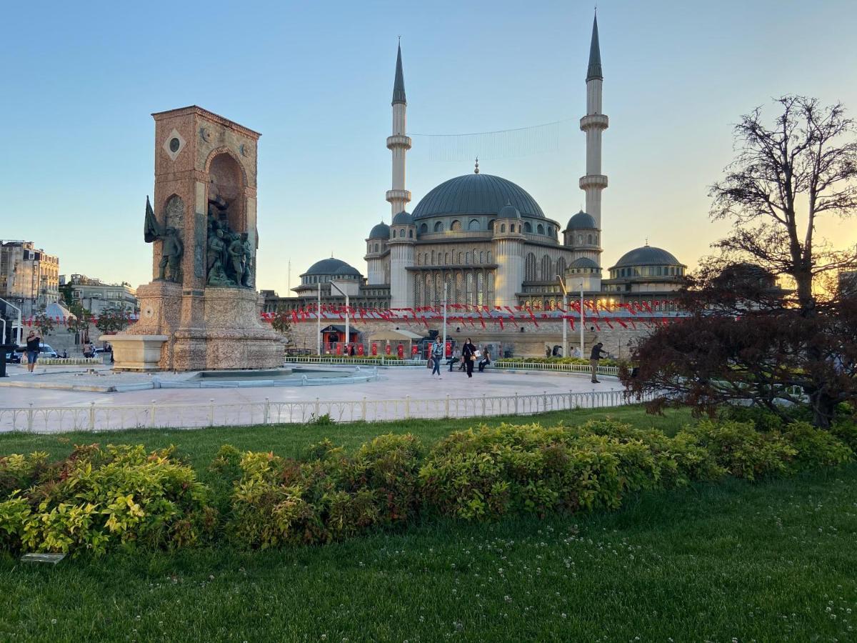 Royalstar Taksim Family Suites イスタンブール エクステリア 写真